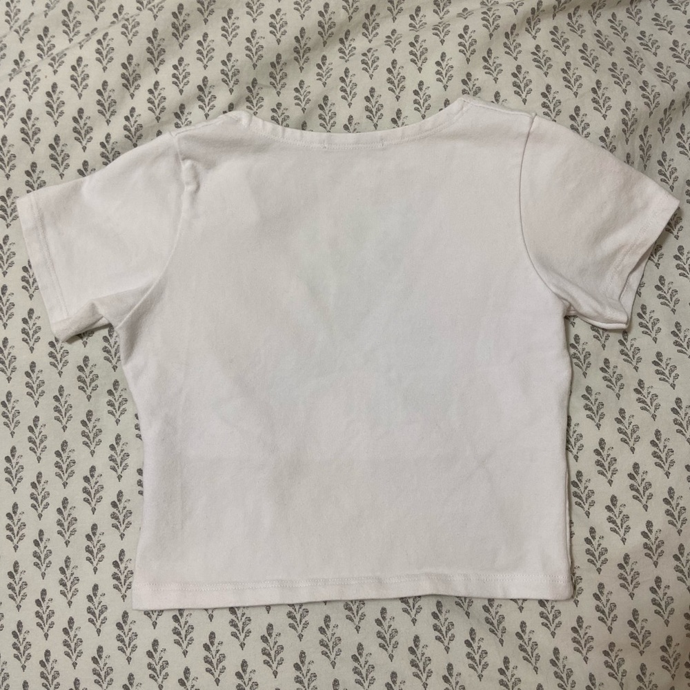 Brandy Melville White Crop Top - Picture 2 of 2